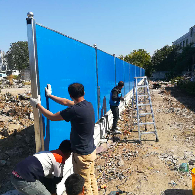 济南蹊径彩钢复合板围挡-济南市彩钢围挡包工包料价钱-amjs澳金沙门线路首页-amjs澳金沙门线路首页实业洛阳围挡厂家